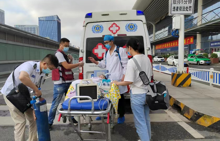 柯坪县救护车出租公司